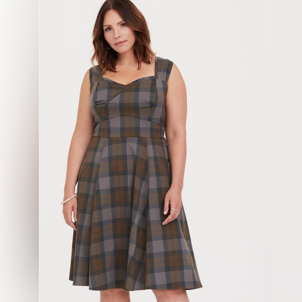 EUC Torrid outlander dress size 20